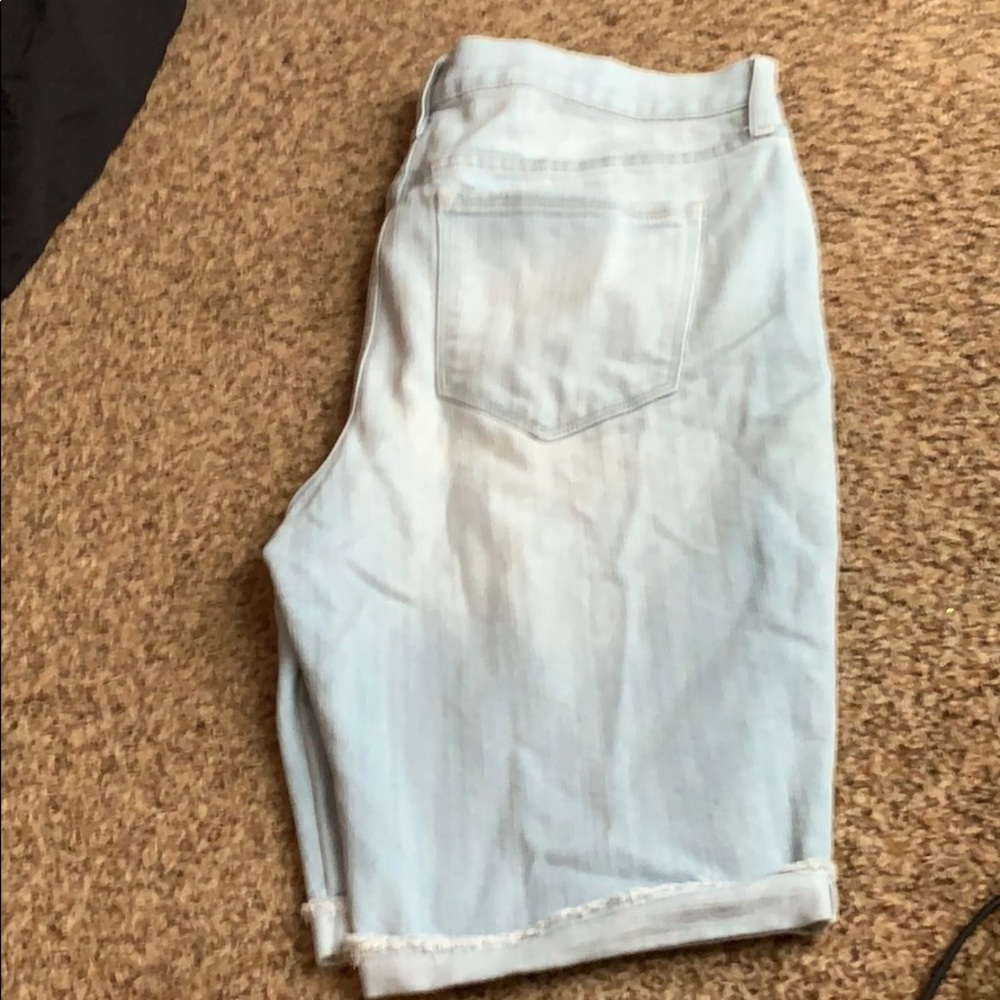 Light wash jeans